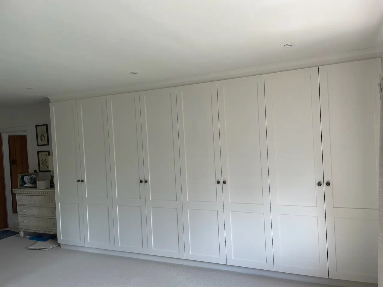 Wardrobe white shaker fitted bedroom, made and fitted by Sussex Design Interiors
